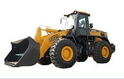 雷诺玉米收割机装载机配件详解