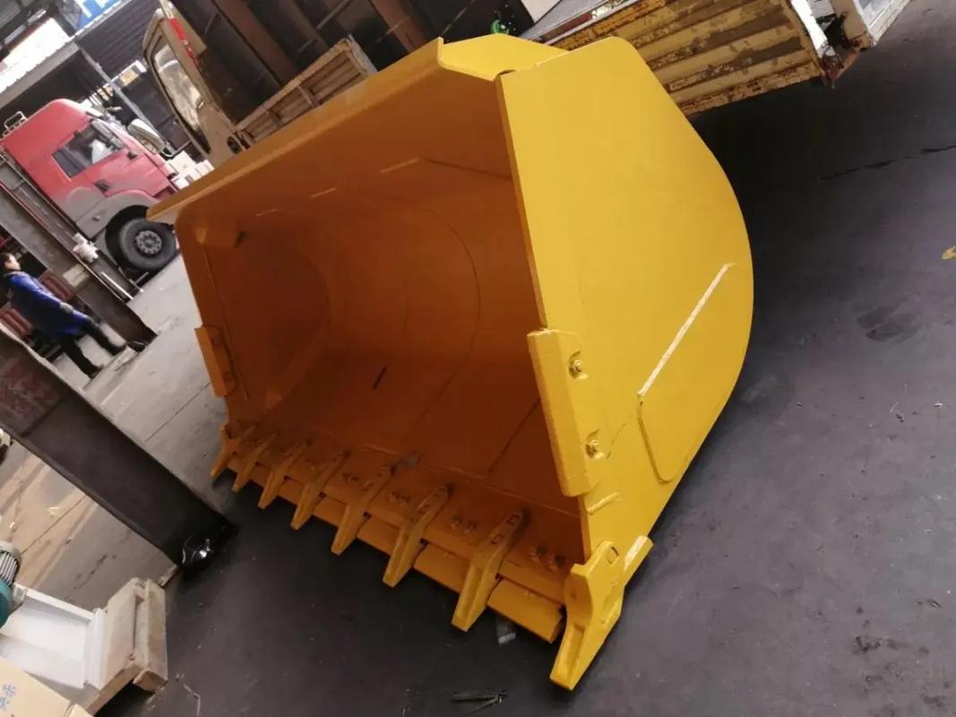 柳工装载机铲斗规格与配件详解